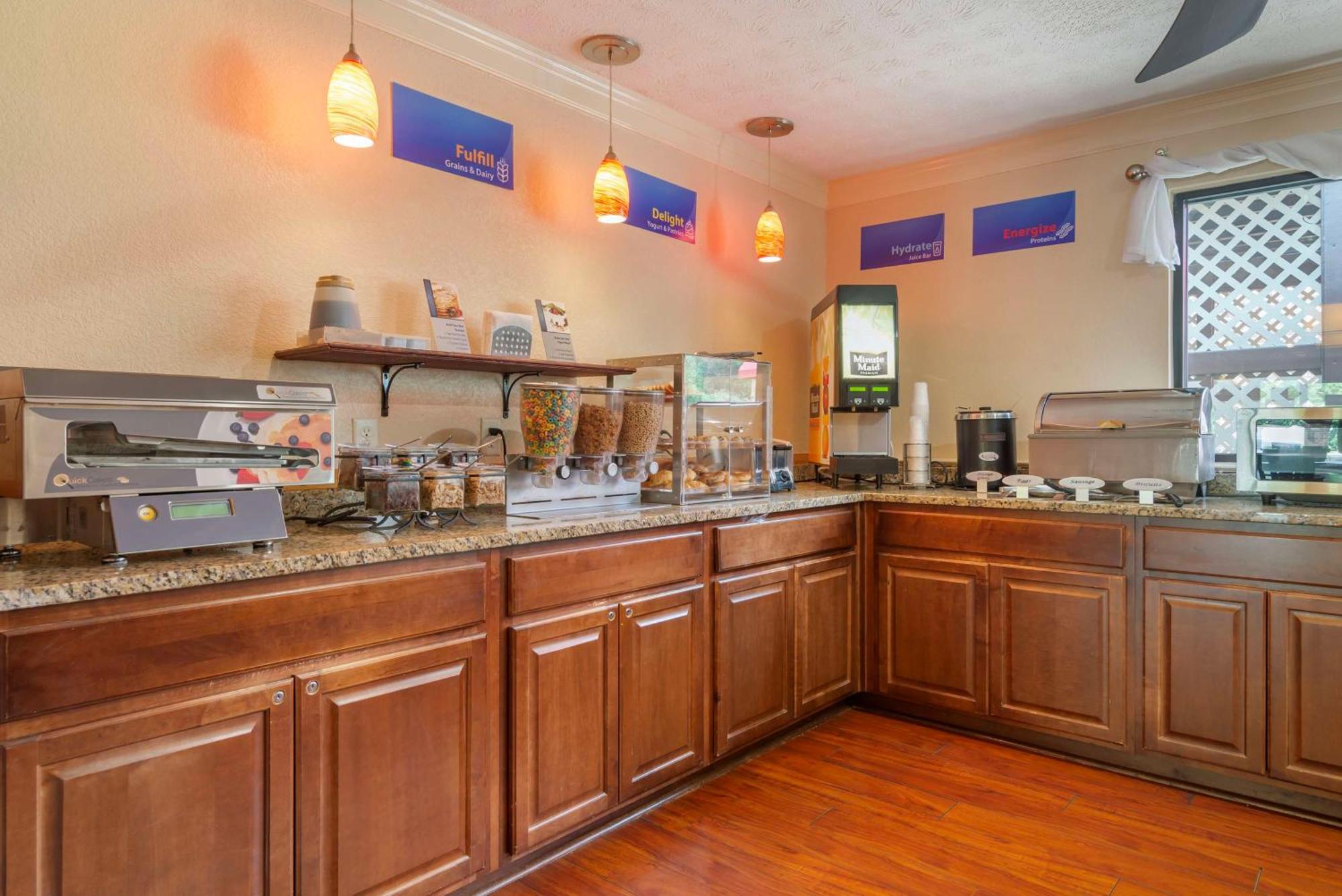 Best Western Auburn/Opelika Inn Extérieur photo