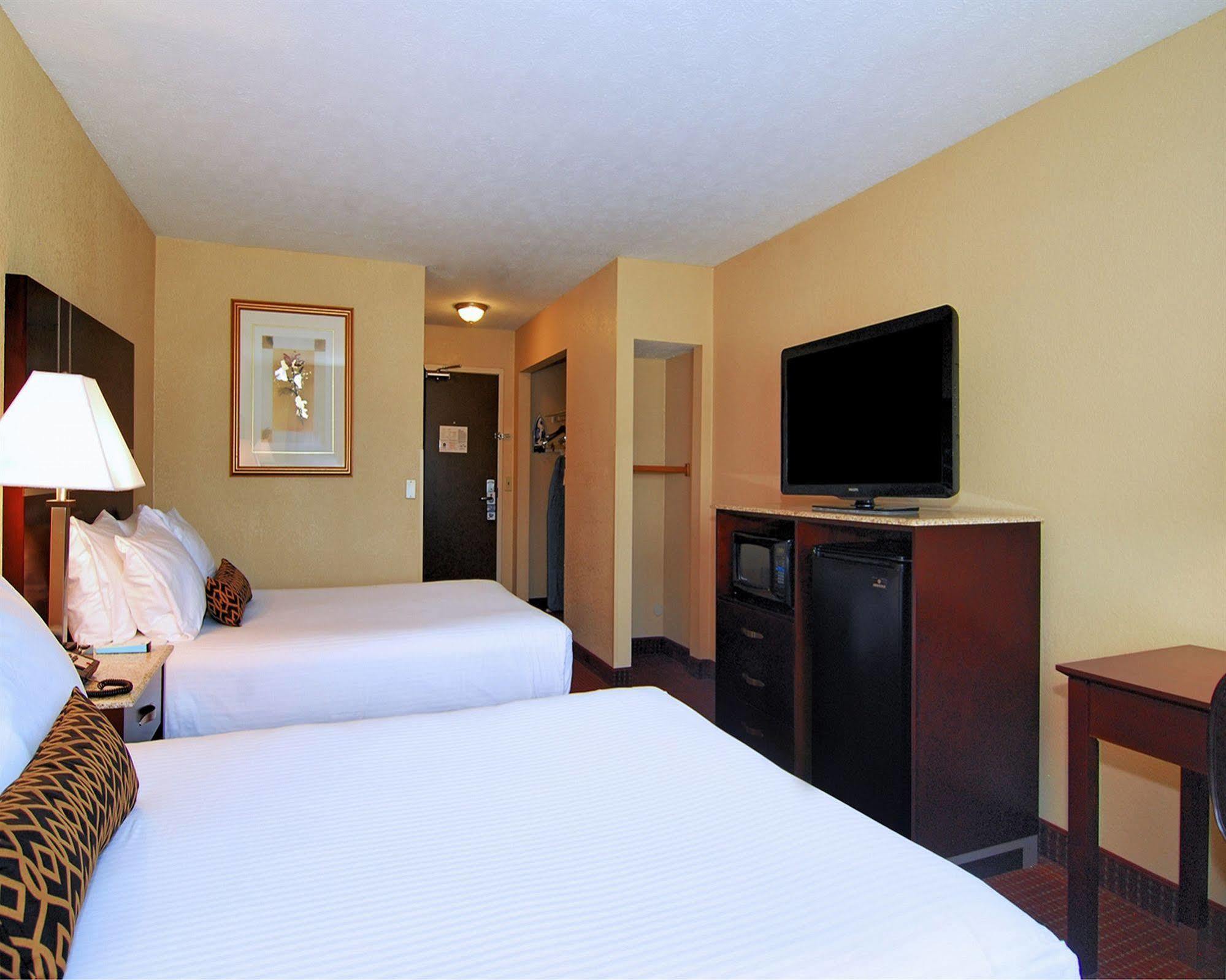 Best Western Auburn/Opelika Inn Extérieur photo